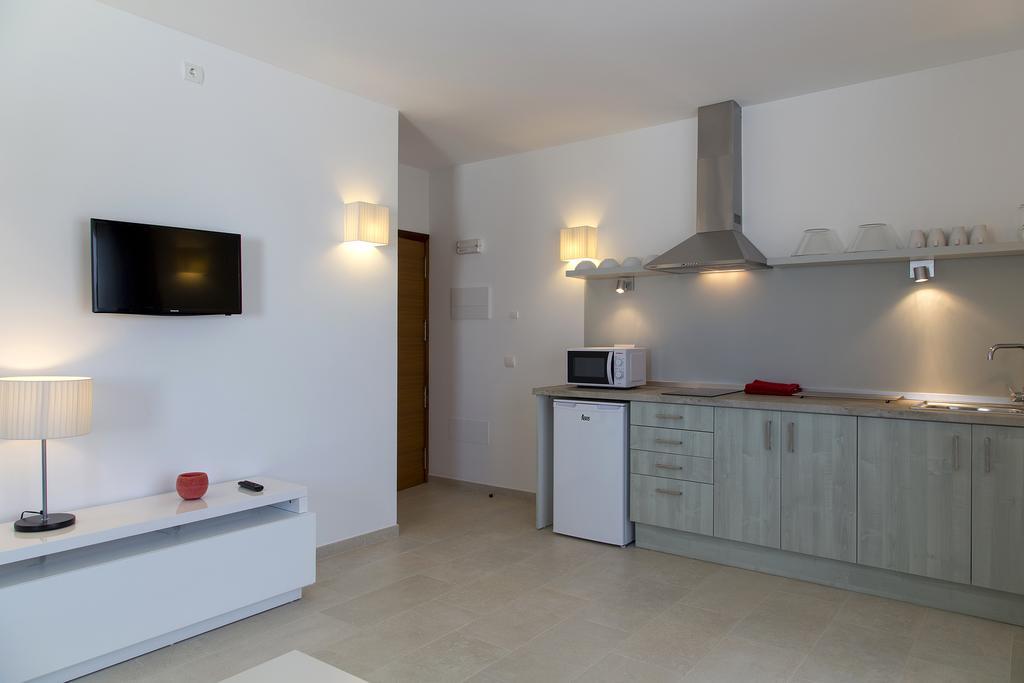 Apartamentos Proa - Emar Hotels Only Adults Es Pujols Kültér fotó