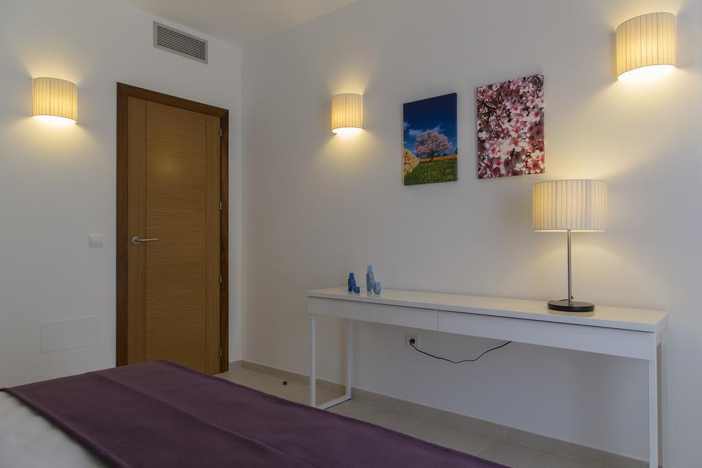 Apartamentos Proa - Emar Hotels Only Adults Es Pujols Kültér fotó