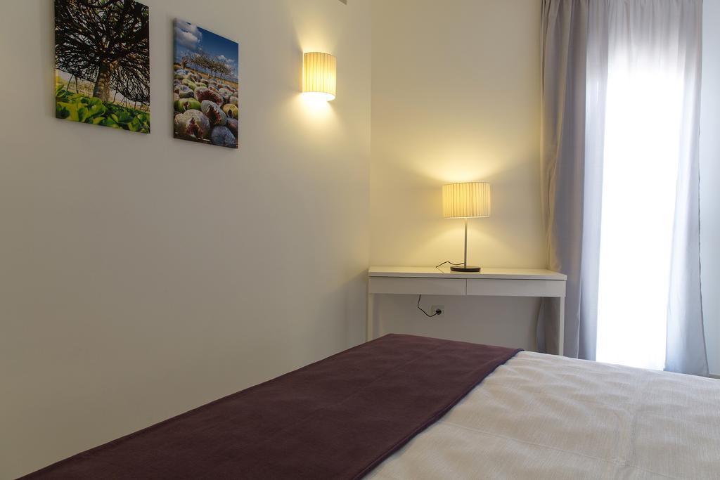 Apartamentos Proa - Emar Hotels Only Adults Es Pujols Kültér fotó